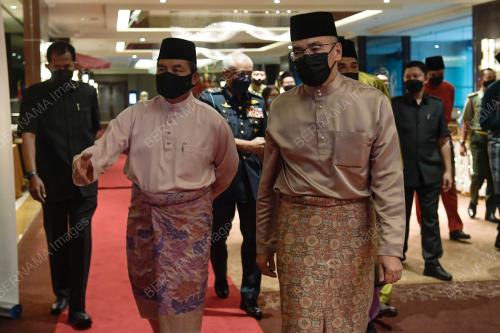 DATUK SERI HISHAMUDDIN TUN HUSSEIN