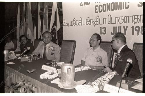 SEMINAR EKONOMI MIC