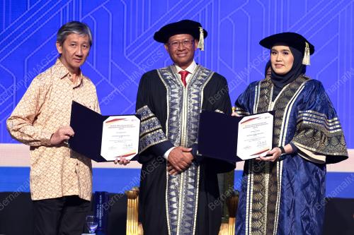 DATUK SERI AHMAD SHABERY CHEEK