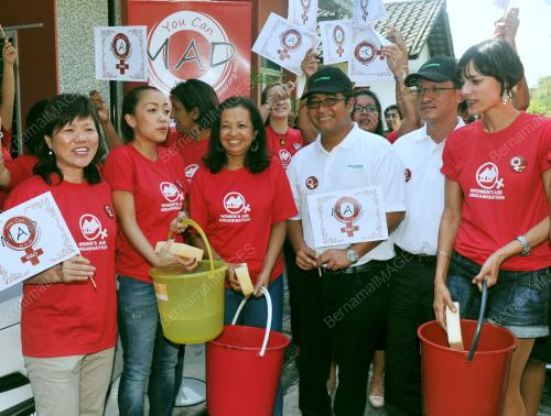 DATIN PADUKA MARINA TUN DR MAHATHIR