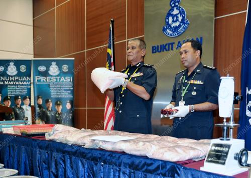 KL24_14052012_DADAH