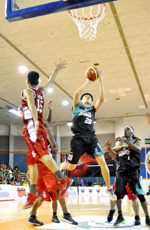 KL24_15012012_BASKETBALL