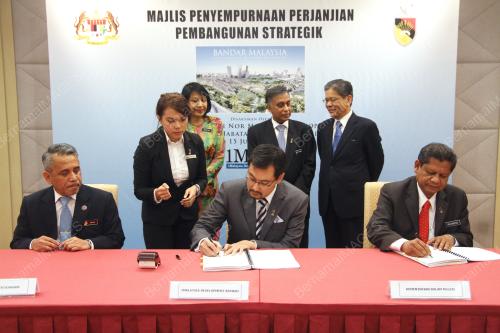 TAN SRI NOR MOHAMED YAKCOP