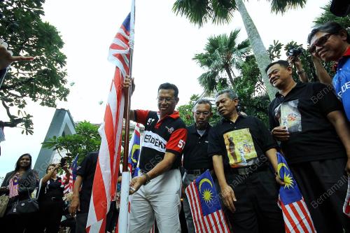 KL24_15082014_POCKET_SHOW