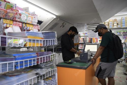 TINJAUAN PEMBUKAAN KEDAI BUKU