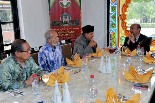 KL24_16102012_MUKHRIZ