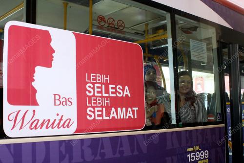 KL24_17012011_BAS_WANITA
