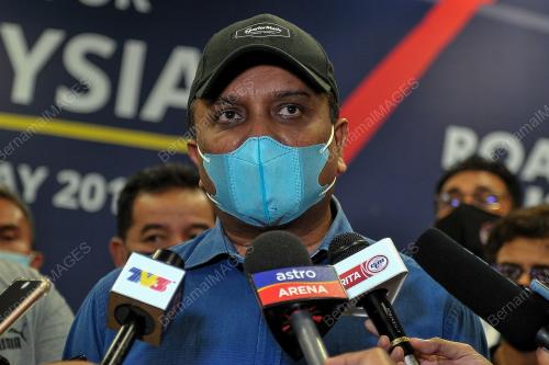 DATUK SERI REEZAL MERICAN NAINA MERICAN