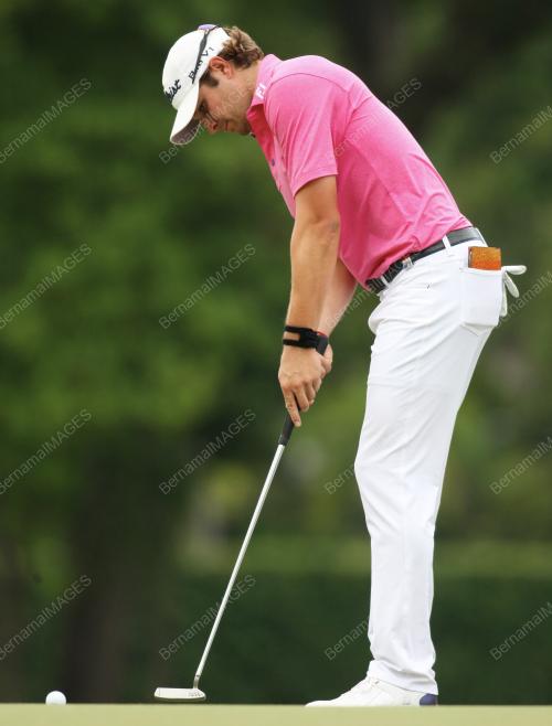 KL24_18022016_GOLF_MAYBANK