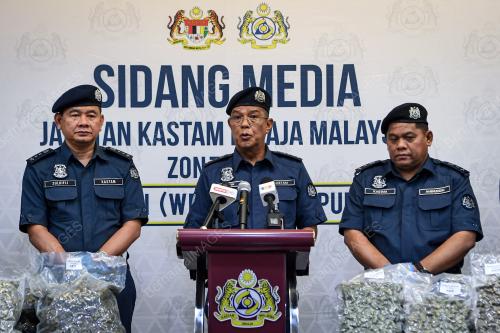 DR AHMAD TAUFIK SULAIMAN