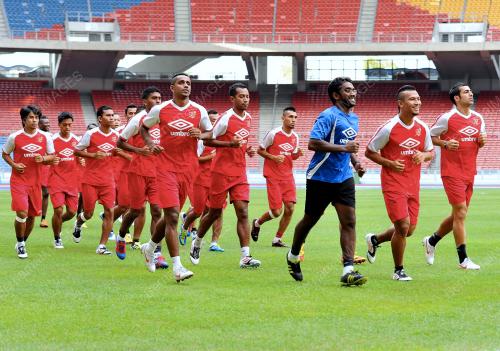 KL24_18052012_PIALA_FA