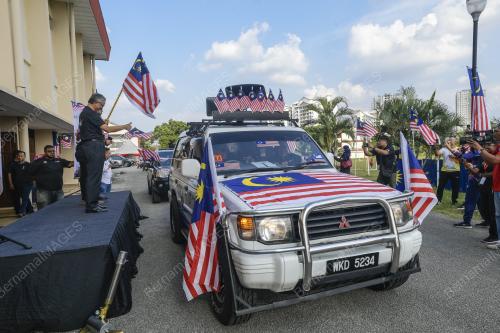 DATUK KAMARUDIN JAFFAR