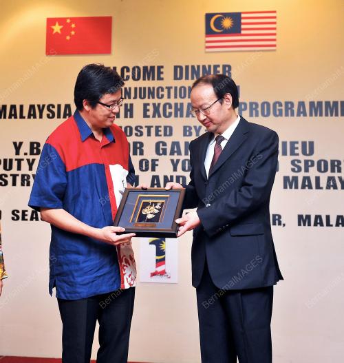 KL24_18092012_YOUTH