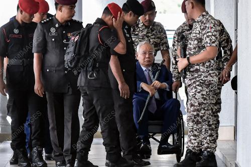 DATUK SERI NAJIB TUN RAZAK