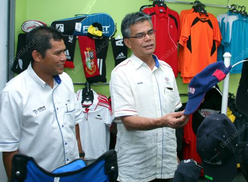 KOMPLEKS GURNEY
