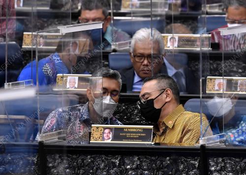 DATUK SERI HISHAMMUDDIN TUN HUSSEIN