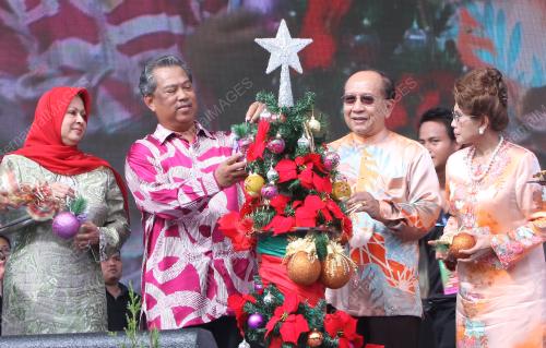 TAN SRI MUHYIDDIN YASSIN