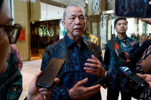 DATUK SERI FADILLAH YUSOF