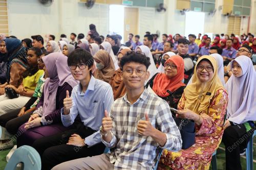 DATUK SERI DR WAN AZIZAH WAN ISMAIL