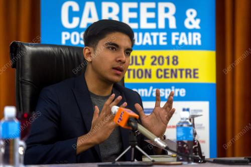 KL24_21072018_GRADUAN_BN201807203685