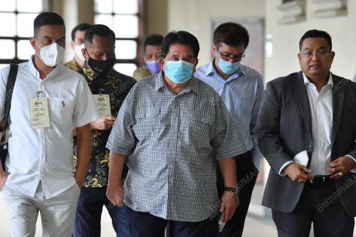 DATUK SERI TENGKU ADNAN TENGKU MANSOR