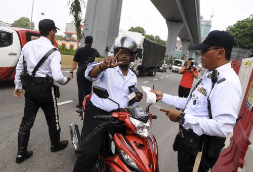 KL24_22022018_OP_LAMPU_BN201802229617