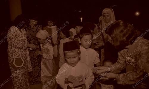 RAFIDAH AZIZ BERBUKA PUASA MALAM TUJUH LIKUR