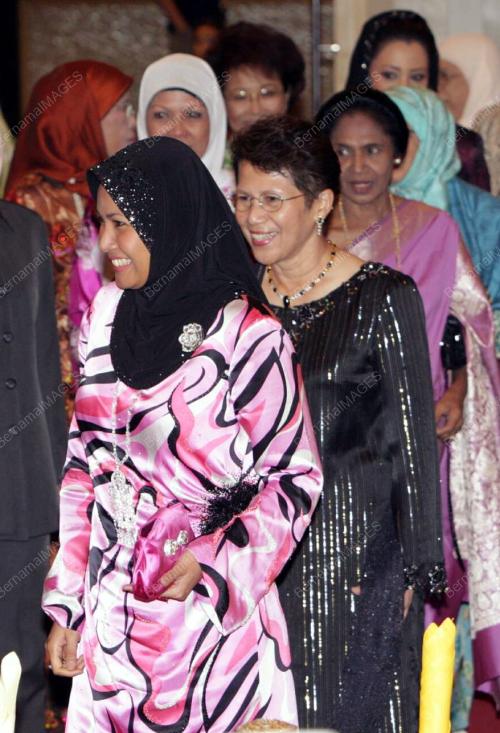 TUANKU NUR ZAHIRAH