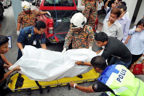 KL24_23042015_JATUH