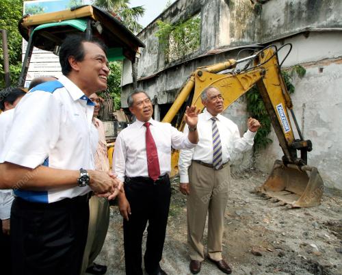 TAN SRI MUHYIDDIN YASSIN