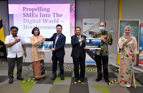 DATUK DR AMMAR ABD GHAPAR