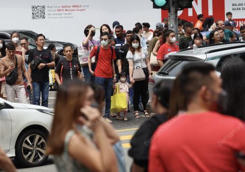 TINJAUAN PELANCONG CHINA KE MALAYSIA