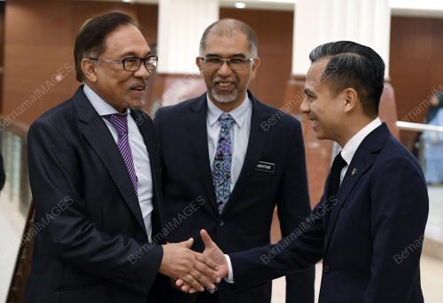 KL24_23102018_PARLIMEN