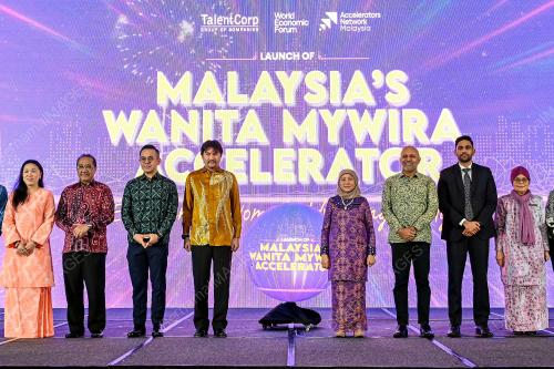 TUNKU ALI REDHAUDDIN TUANKU MUHRIZ
