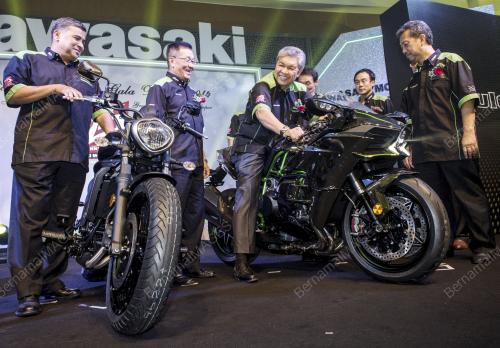 KL24_23112014_KAWASAKI