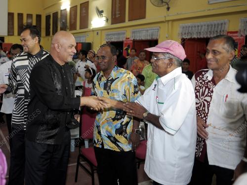 DATUK MAGLIN DENNIS D'CRUZ