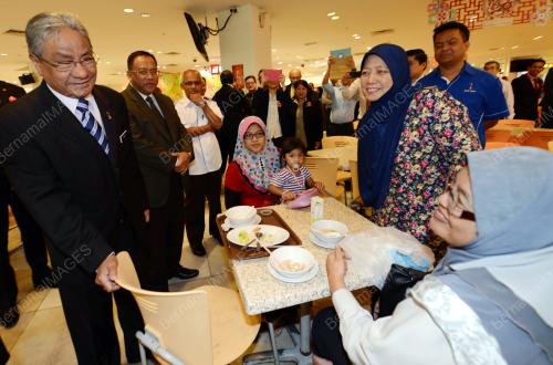 DATUK SERI HASAN MALEK