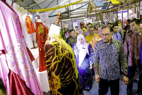 DATUK SERI ANWAR IBRAHIM