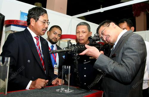 HISHAMMUDDIN TUN HISSEIN