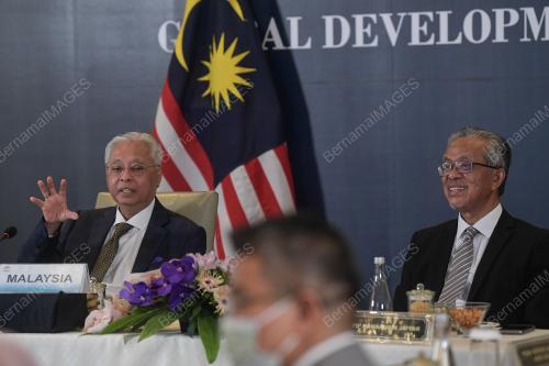 DATUK SERI ISMAIL SABRI YAAKOB