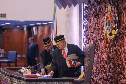 TAN SRI JOHARI ABDUL