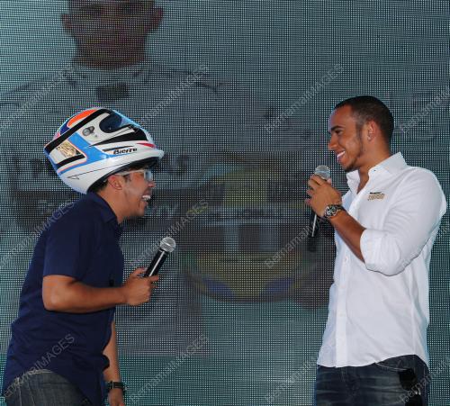 KL24_24092013_LEWIS_HAMILTON