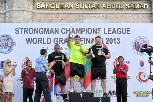 KL24_24112013_STRONG