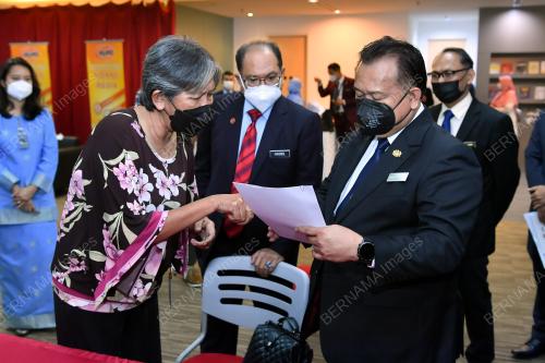 DATUK SERI ALEXANDER NANTA LINGGI