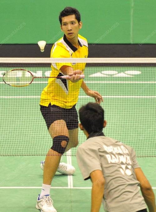 KL24_25032012_AXIATA