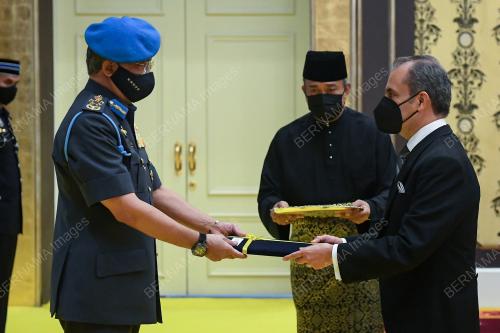 AL-SULTAN ABDULLAH RI'AYATUDDIN AL-MUSTAFA BILLAH SHAH
