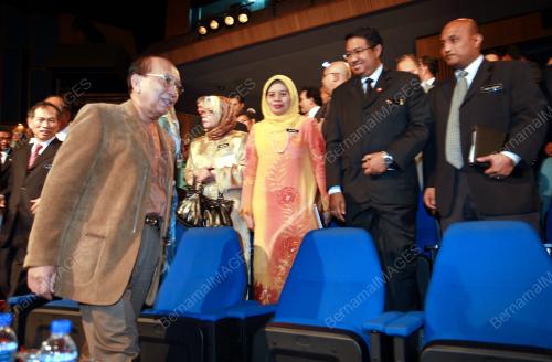 DR RAIS YATIM
