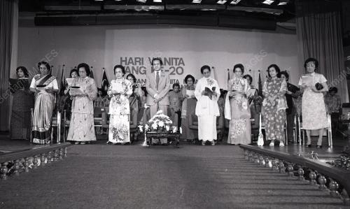 DR. MAHATHIR MOHAMAD