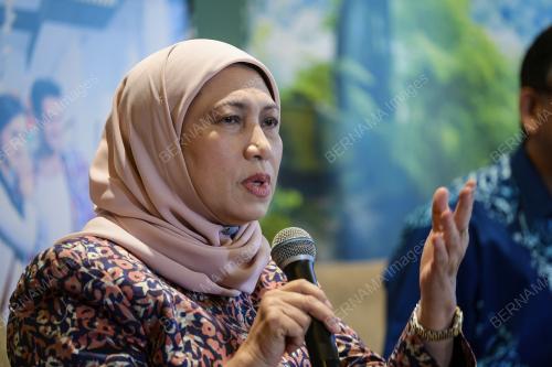 DATUK SERI NANCY SHUKRI