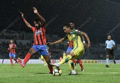 KL24_26082018_BOLA_BN201808115573